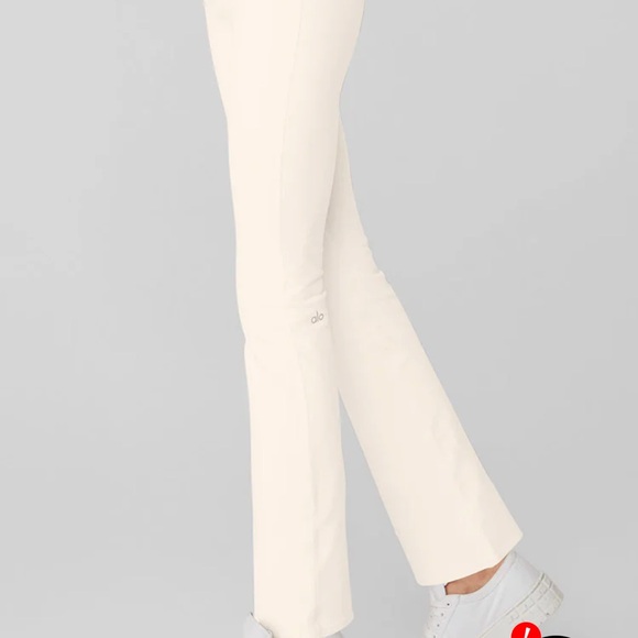 Alo Yoga white Flare Leggings 7/8 pants - Picture 6 of 7